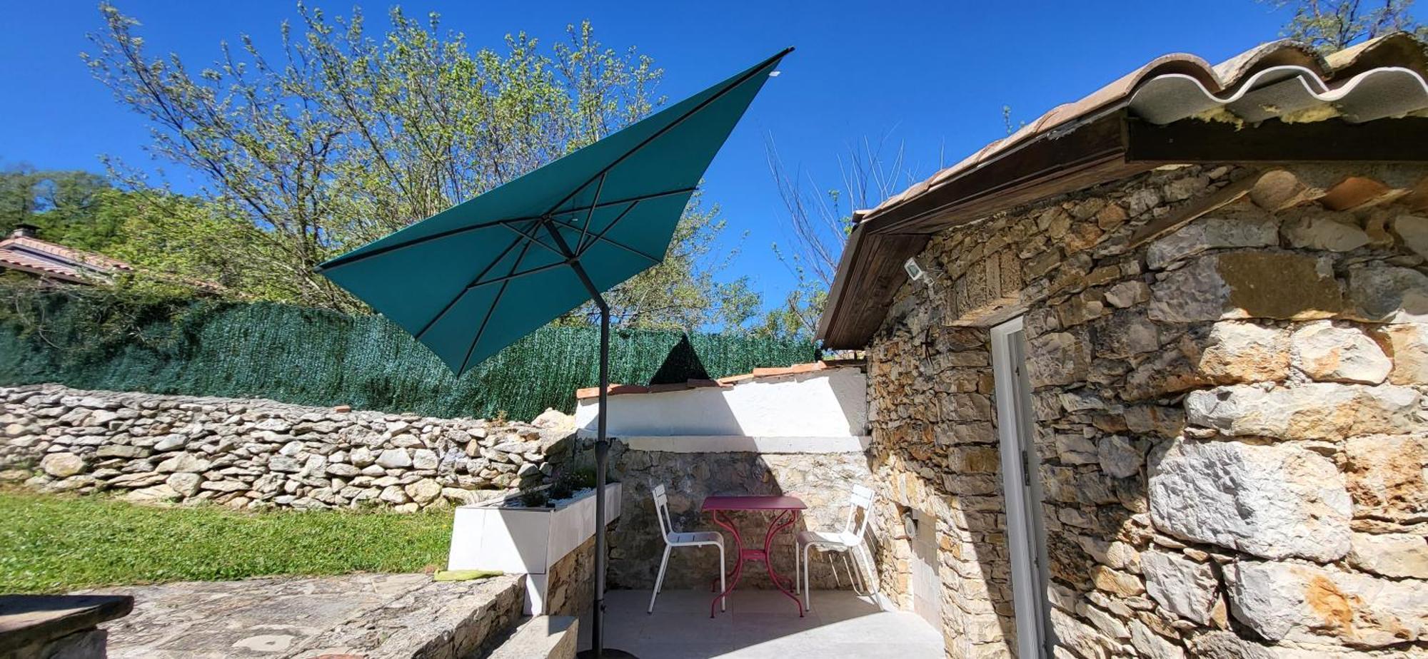 Les Pierres De Cezaire Hotel Saint-Cézaire-sur-Siagne Exterior photo